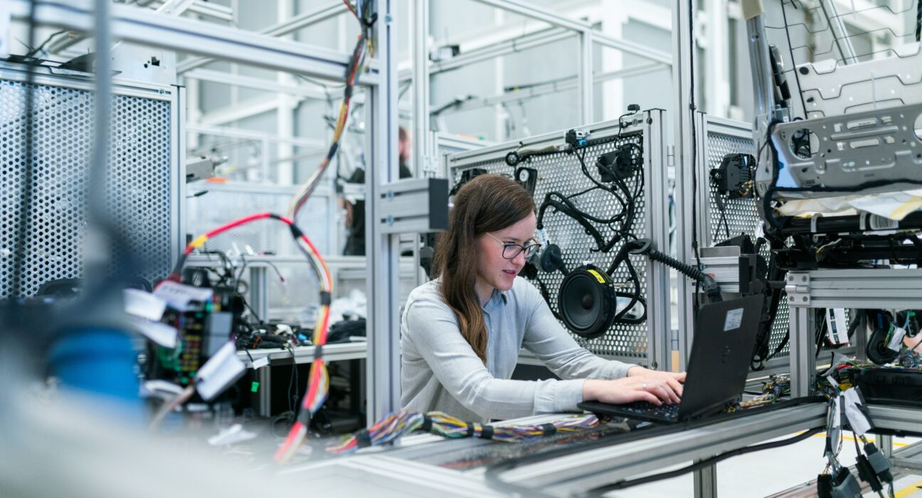 Syntec-Ingénierie lance son nouveau programme de formation.